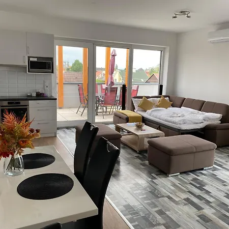 Panorama Penthouse - Gyoenyoeru Latkep A Bakonyra