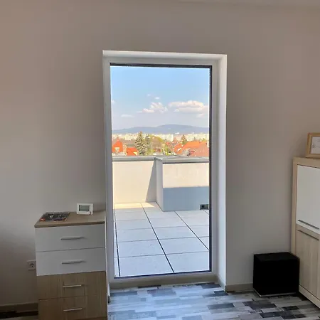 Διαμέρισμα Panorama Penthouse - Gyoenyoeru Latkep A Bakonyra *