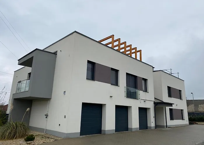 Panorama Penthouse - Gyoenyoeru Latkep A Bakonyra * Veszprém