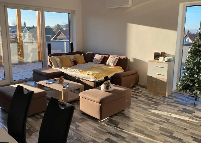 Panorama Penthouse - Gyoenyoeru Latkep A Bakonyra *